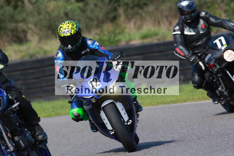 /Archiv-2022/64 19.09.2022.09 Plüss Moto Sport Yamaha Fun Day ADR/Einsteiger/12